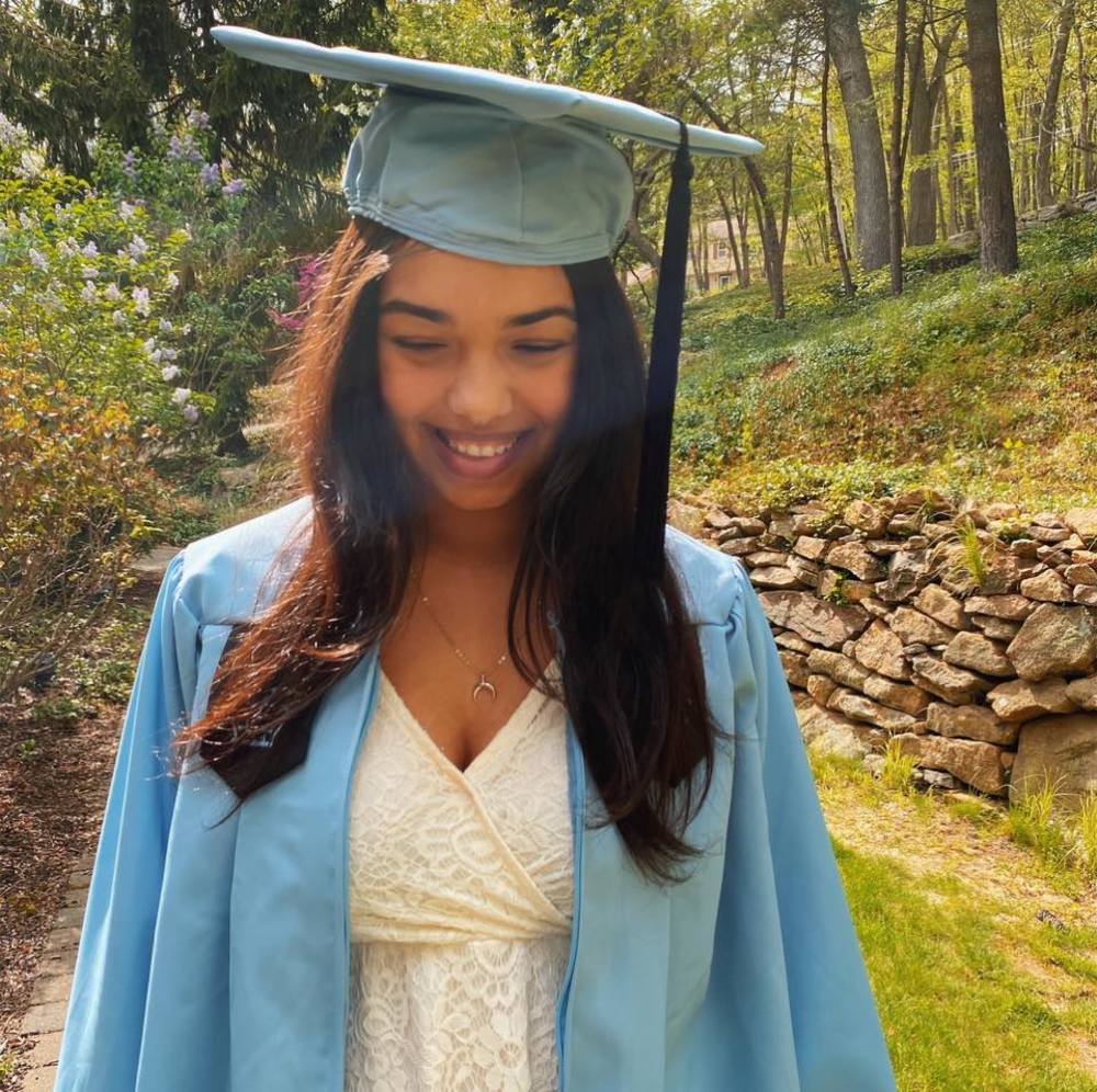 Meet your Posher, Maia